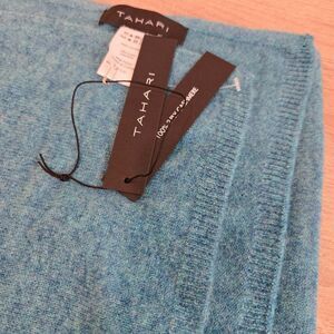 NEW Tahari Cashmere Scarf Turquoise Blue Lightweight Soft coastal travel 72 x 13